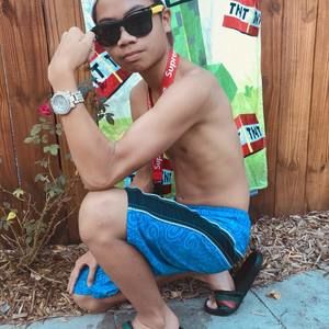 Meet your Posher, Ethan